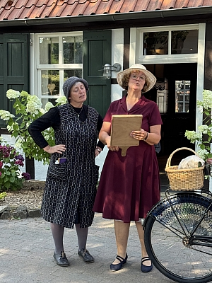 ZEITREISE „Wirtschaftswunder und Petticoat“